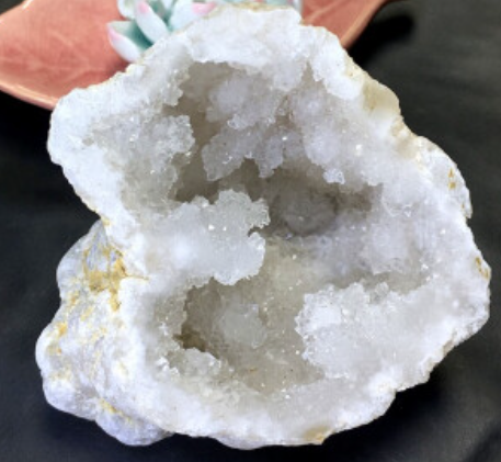 天然白瑪瑙如何進(jìn)口清關(guān)，您知道多少呢？