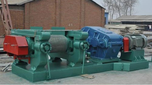 橡膠粉碎機(jī)